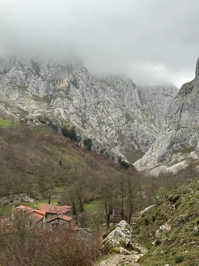 casa rural con paisaje
